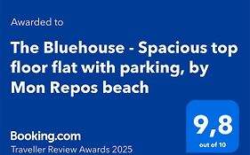 The Bluehouse - Spacious Top Floor Flat With Parking, By Mon Repos Beach
